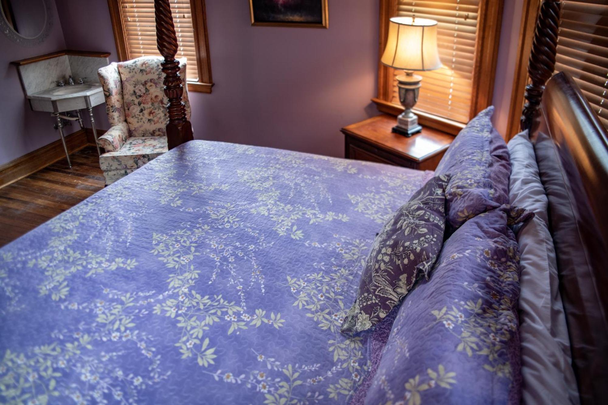 Elk River Hotel & Cafe Sutton Екстер'єр фото