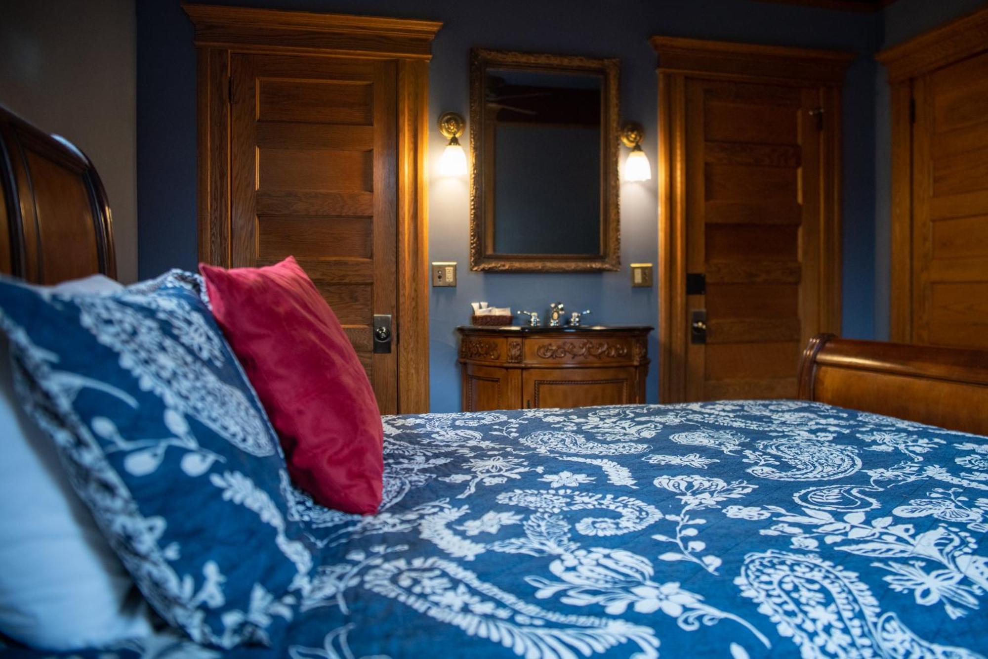 Elk River Hotel & Cafe Sutton Екстер'єр фото