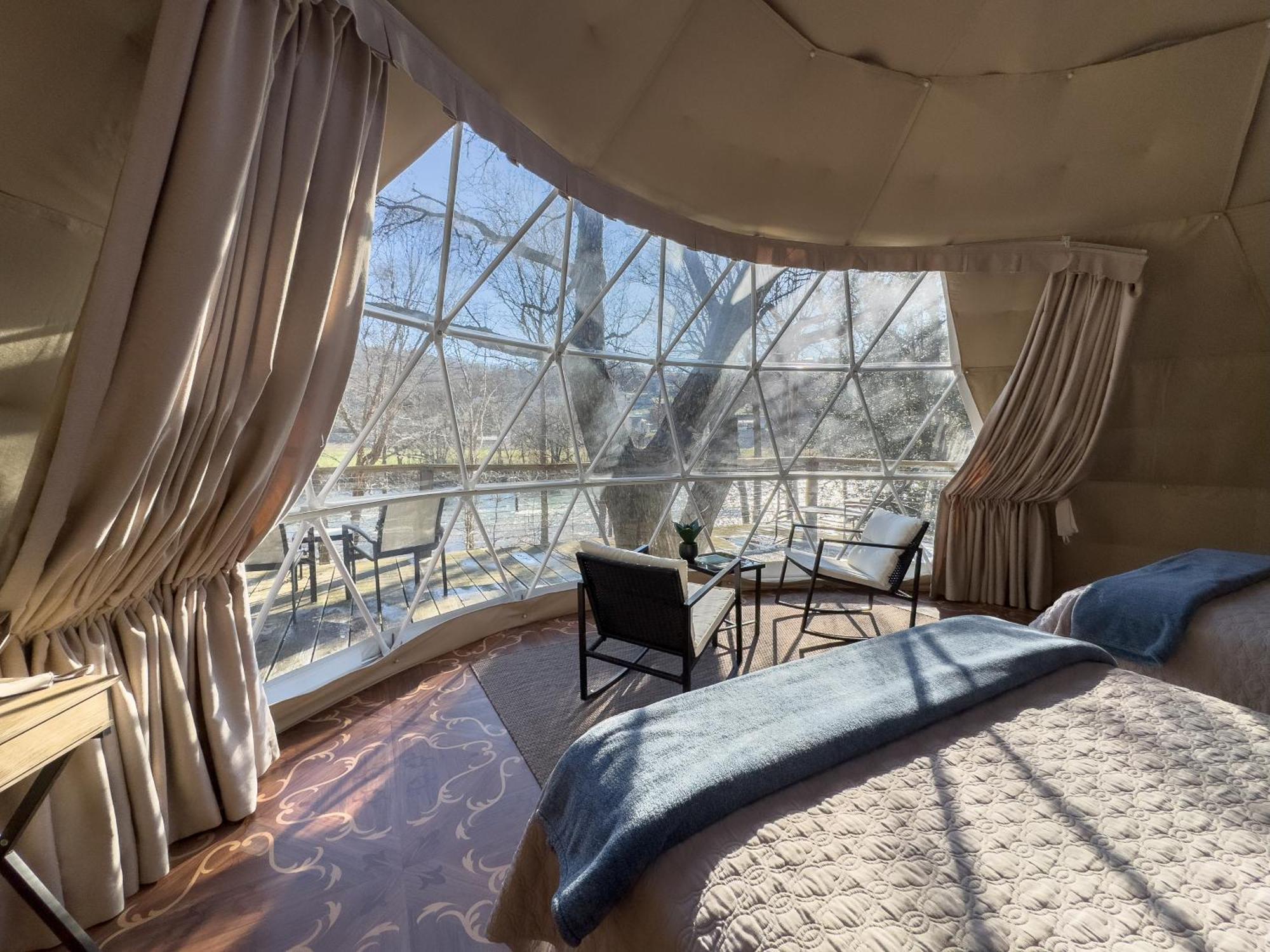 Elk River Hotel & Cafe Sutton Екстер'єр фото